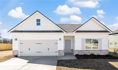 15 Heartland Blvd, Fort Mitchell, AL 36856