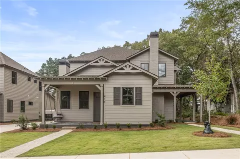 416 Geneva St, Opelika, AL 36801