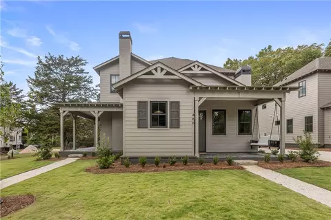 466 Geneva St, Opelika, AL 36801