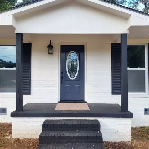 202 Pineview Cir, Valley, AL 36854 photo 4