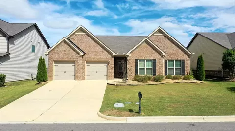 1111 Gwynnes Way, Opelika, AL 36804
