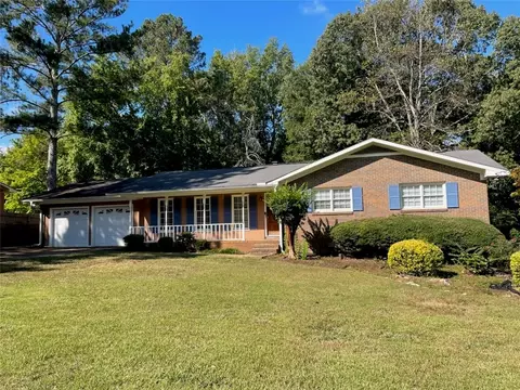 1510 Terrace Ct, Opelika, AL 36801