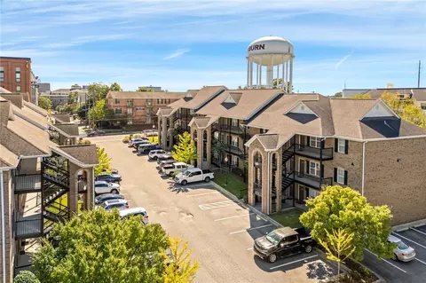 402 W Glenn Ave #306A, Auburn, AL 36830
