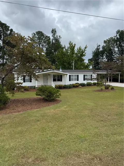 199 Lee Road 632, Opelika, AL 36804