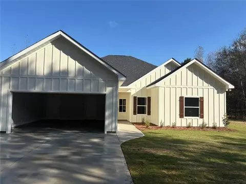 675 Lee Road 360, Valley, AL 36854