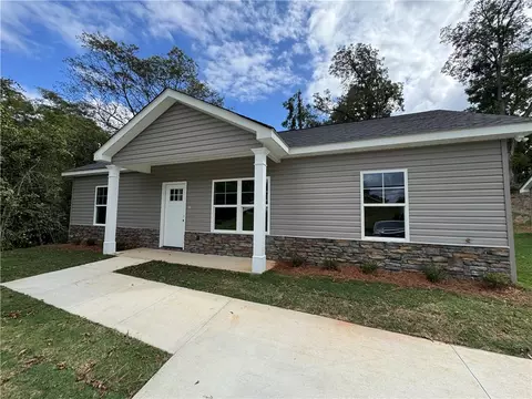 811 Cherry Dr, Lanett, AL 36863 photo 8