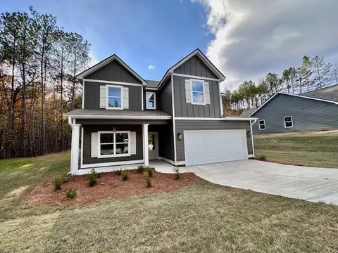 13 Lee Road 2133, Valley, AL 36854