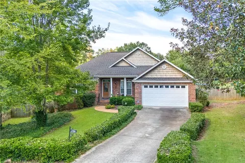 206 Redwood Ct, Auburn, AL 36830