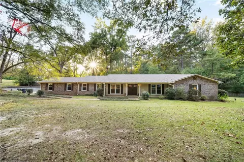 209 Deer Run Rd, Auburn, AL 36832