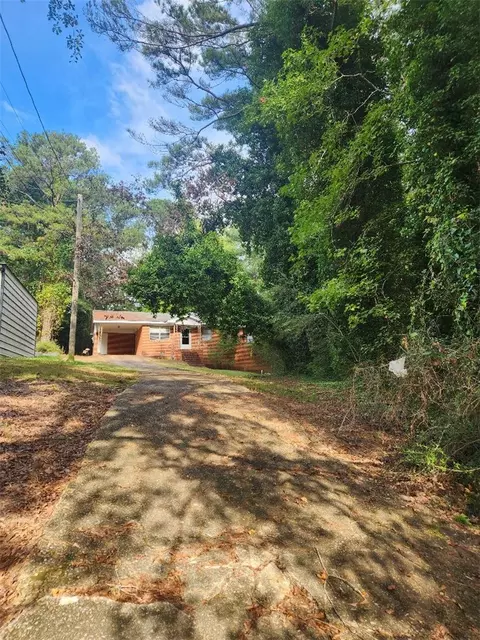 107 NE Colonel SW #1, Tuskegee, AL 36083