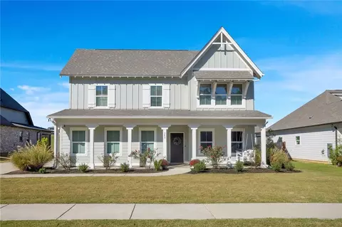 380 Barksdale Ln, Auburn, AL 36832