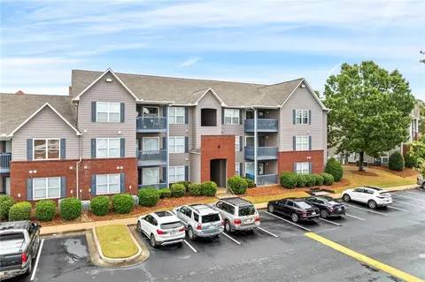 1114 S College St #4302, Auburn, AL 36830