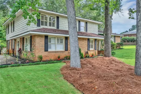 1603 Shadywood Ct, Opelika, AL 36801