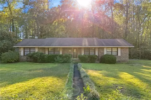401 Watkins Ave, Opelika, AL 36804