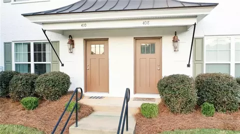 410 N Donahue Dr, Auburn, AL 36830