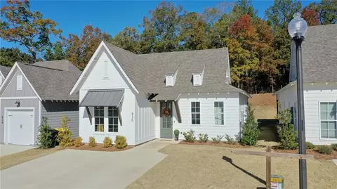 830 Village Dr, Opelika, AL 36801