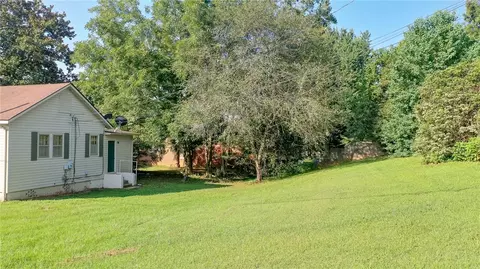 Exterior - 813 Spring St, Valley, AL 36854 photo 7 of 8