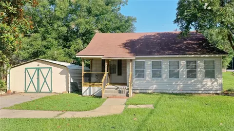 Exterior - 813 Spring St, Valley, AL 36854 photo 2 of 8