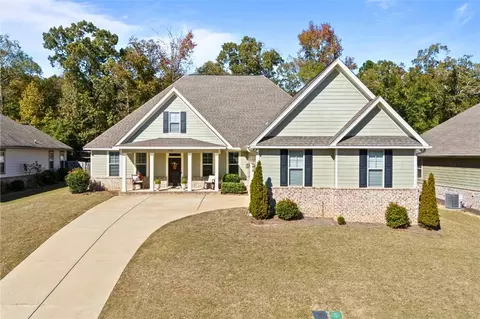 4128 Creekview Ct, Auburn, AL 36832