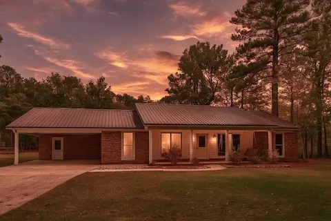 8000 Cooper Creek Rd, Columbus, GA 31909