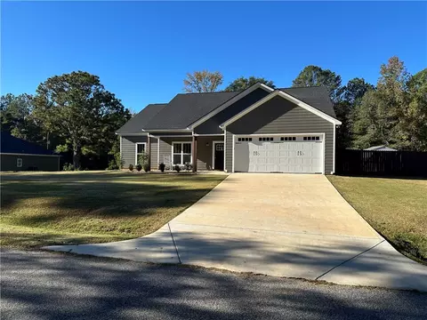 123 Lee Road 961, Valley, AL 36854