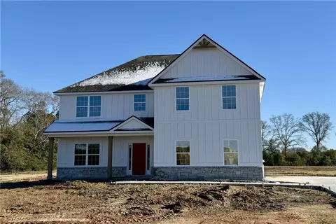 60 Heartland Blvd, Fort Mitchell, AL 36856