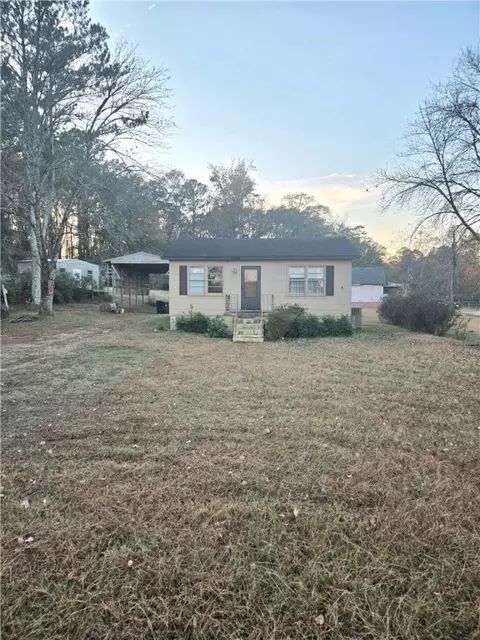 1095 County Road 212, Lanett, AL 36863