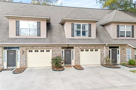 115 S Debardeleben St #108, Auburn, AL 36830