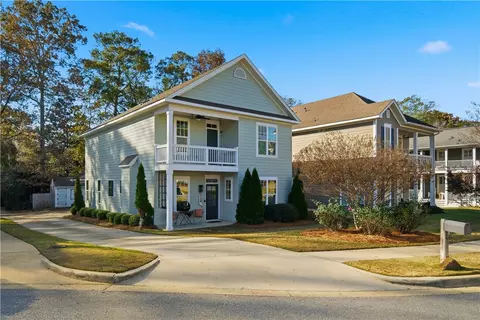 734 Queens Way, Auburn, AL 36830