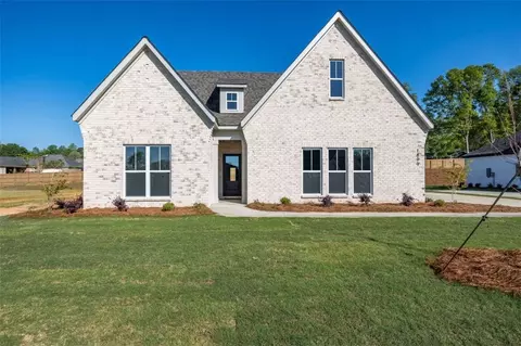 1899 Long Leaf Ln, Opelika, AL 36804