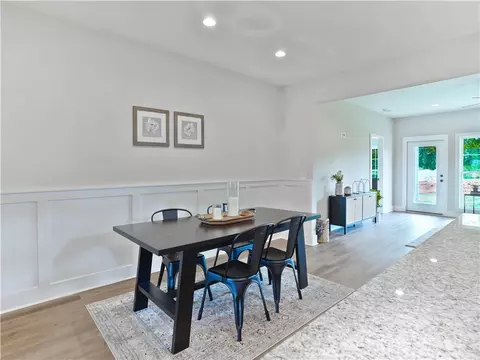 1003 Crossing Ct E, Valley, AL 36854 photo 5