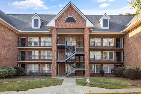429 Harper Ave #16, Auburn, AL 36830