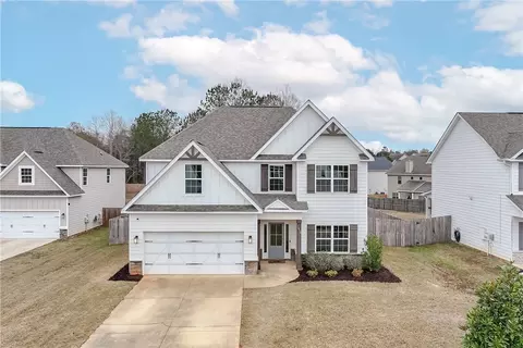 1618 Creekstone Dr, Opelika, AL 36804