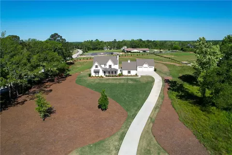 4004 Blackberry Ln, Auburn, AL 36830