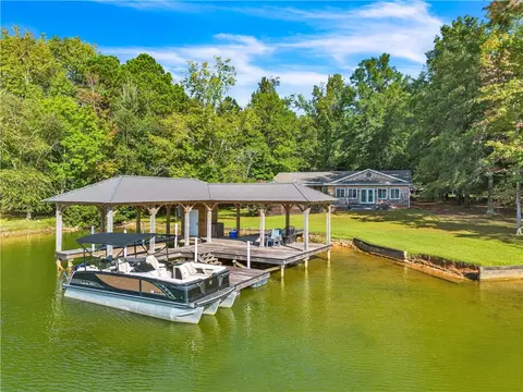 322 Coleman Rd, Alexander City, AL 35010