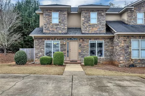 326 Jack Hampton Dr, Auburn, AL 36830