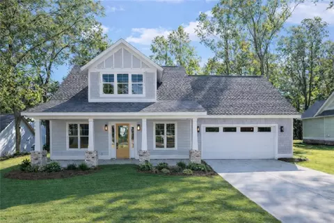 1603 43rd St, Phenix City, AL 36867