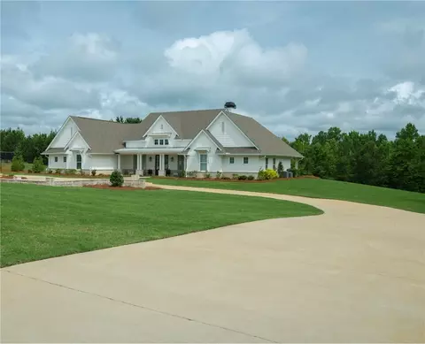 2740 Partridge Ln, Auburn, AL 36879