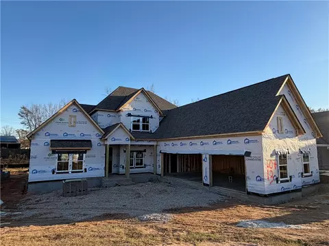 2609 Cool Stone Bend Dr, Auburn, AL 36832
