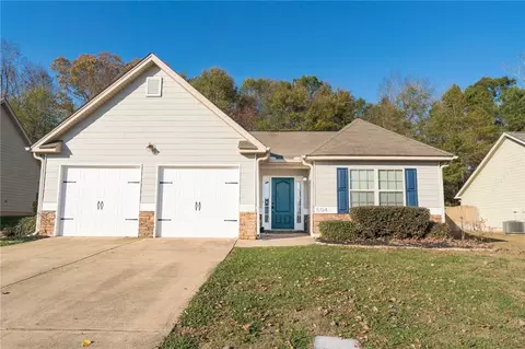 504 Gwynnes Way, Opelika, AL 36804