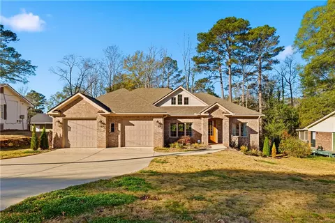 1259 Felton Ln, Auburn, AL 36830