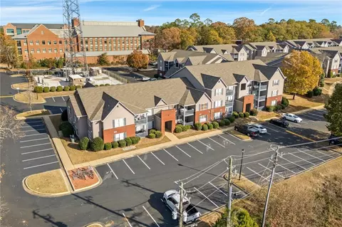 1114 S College St #5104, Auburn, AL 36830