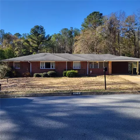 6307 26th Ave, Valley, AL 36854