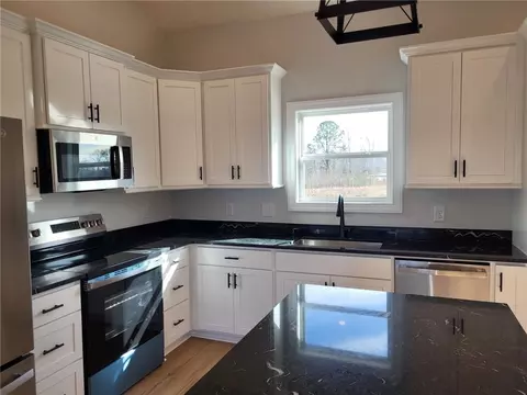 1112 30th St, Valley, AL 36854 photo 12