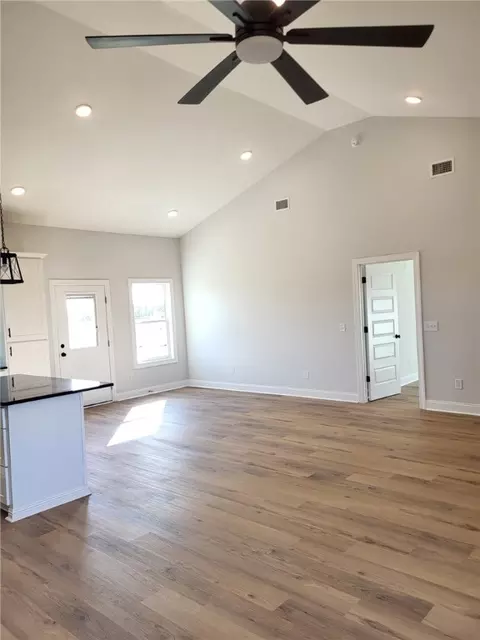 1112 30th St, Valley, AL 36854 photo 8