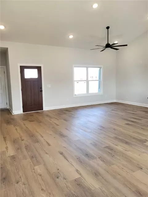 1112 30th St, Valley, AL 36854 photo 6