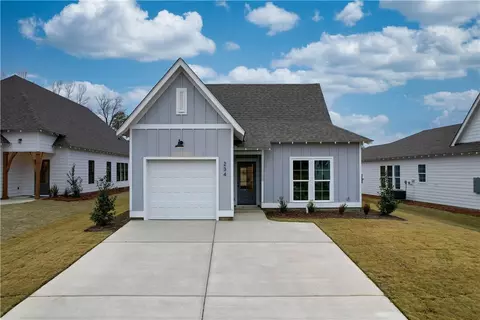 234 Summer St, Opelika, AL 36804