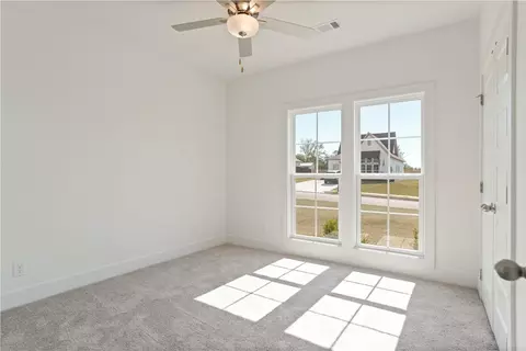 1013 Crossing Ct E, Valley, AL 36854 photo 12