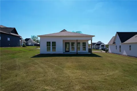 1013 Crossing Ct E, Valley, AL 36854 photo 6