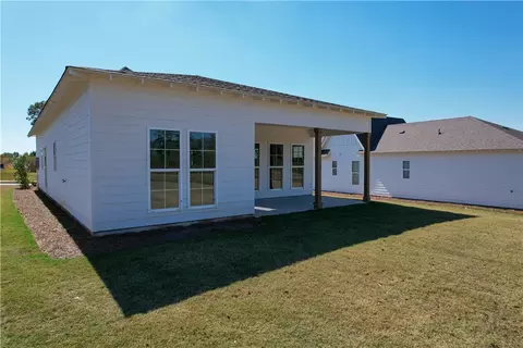 1013 Crossing Ct E, Valley, AL 36854 photo 5